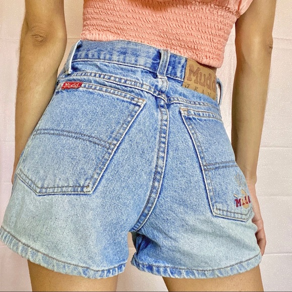 Mudd Pants - Mudd High Waisted Vintage Jean Mom Shorts